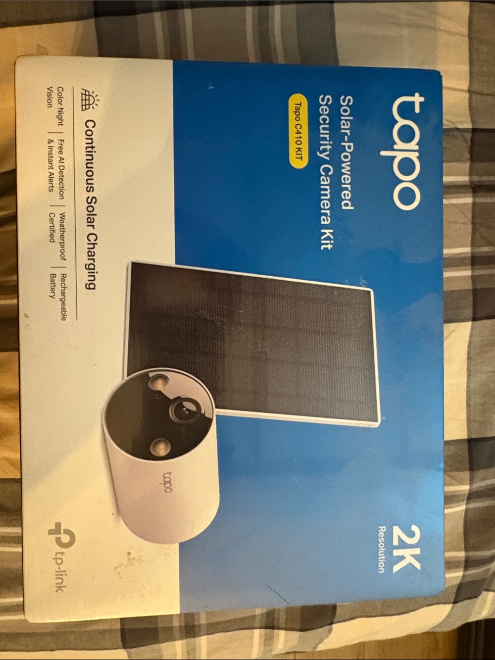 TP-Link Tapo Solar-Powered Security Camera Kit in Blue and White